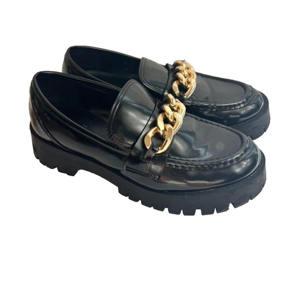 Guess Shoes Loafers Womens 8M Black Gold Tone Chain Lug Sole Chunky Platform